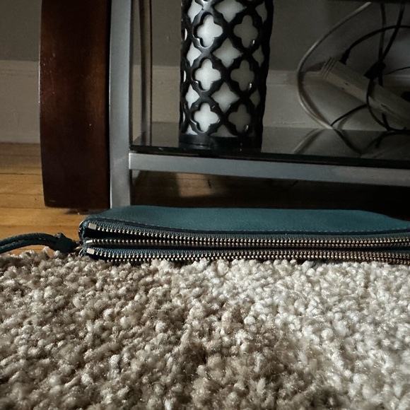 Coach Medium/Large Wristlet Brand New Never used - Picture 3 of 3